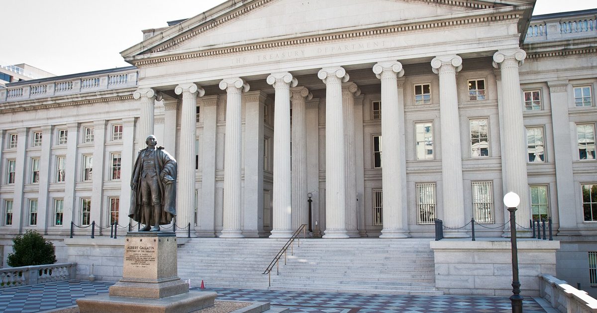 The 10-Year Treasury Yield Falls 15 Basis Points Over the Week: A Different Story From Stocks